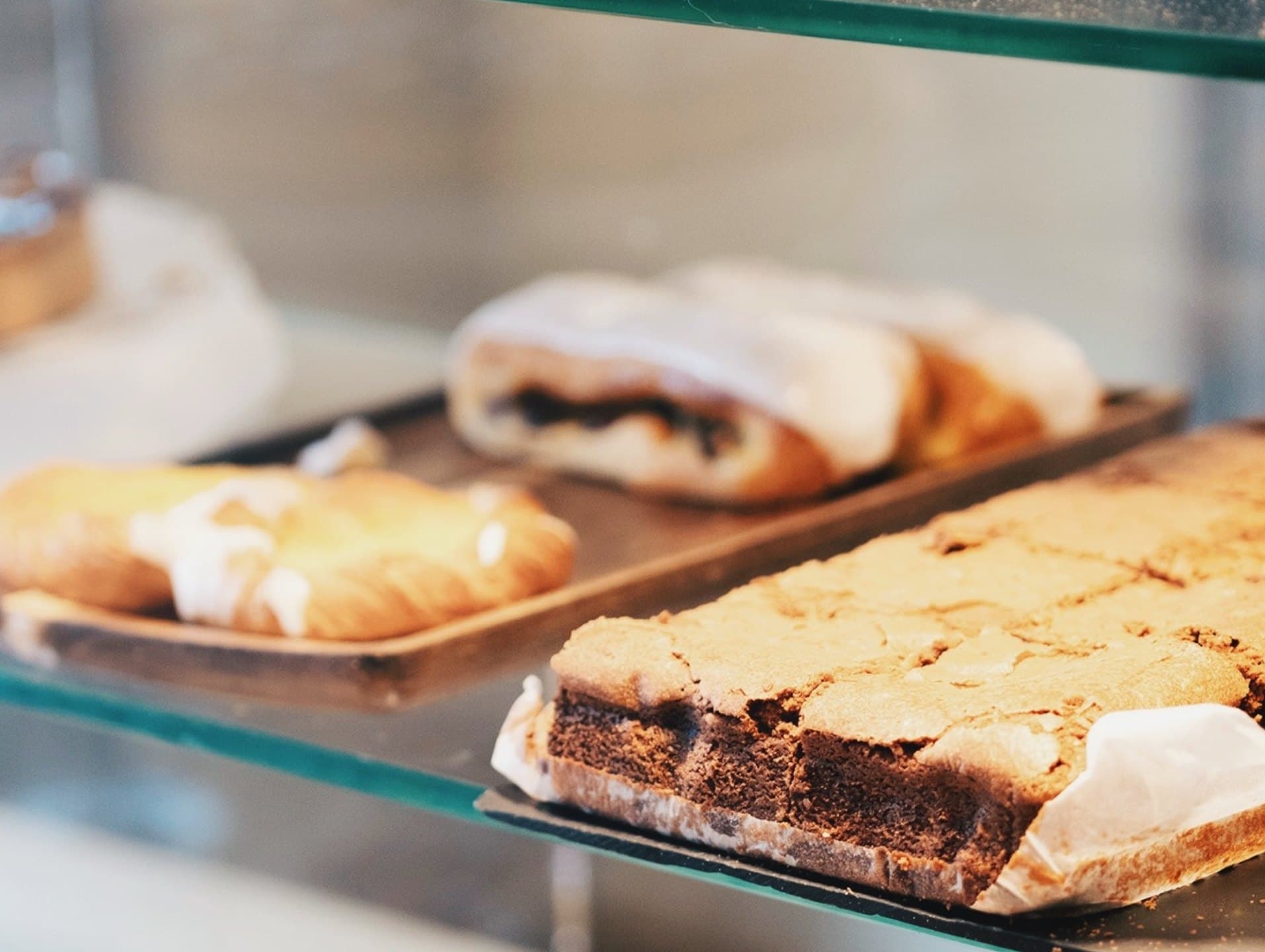 Vitrine de pâtisseries maison